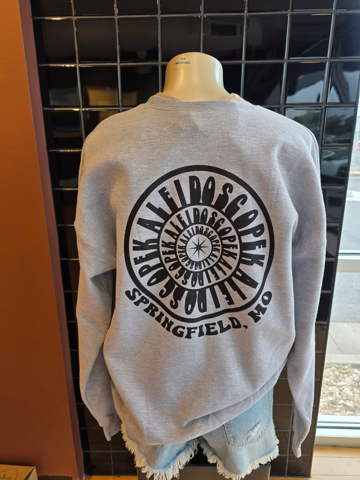 Kaleidoscope crew neck